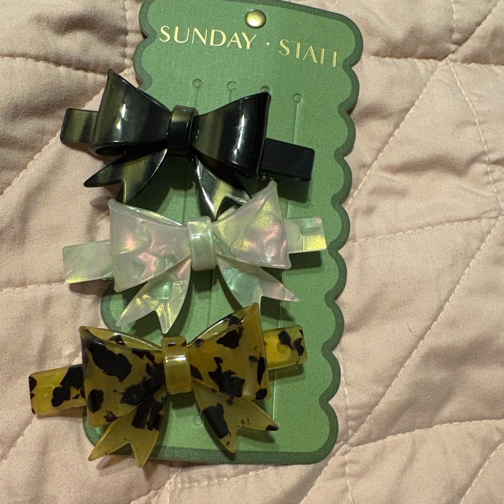 Sunday State adorable acrylic hair Barrett’s pack of 3
